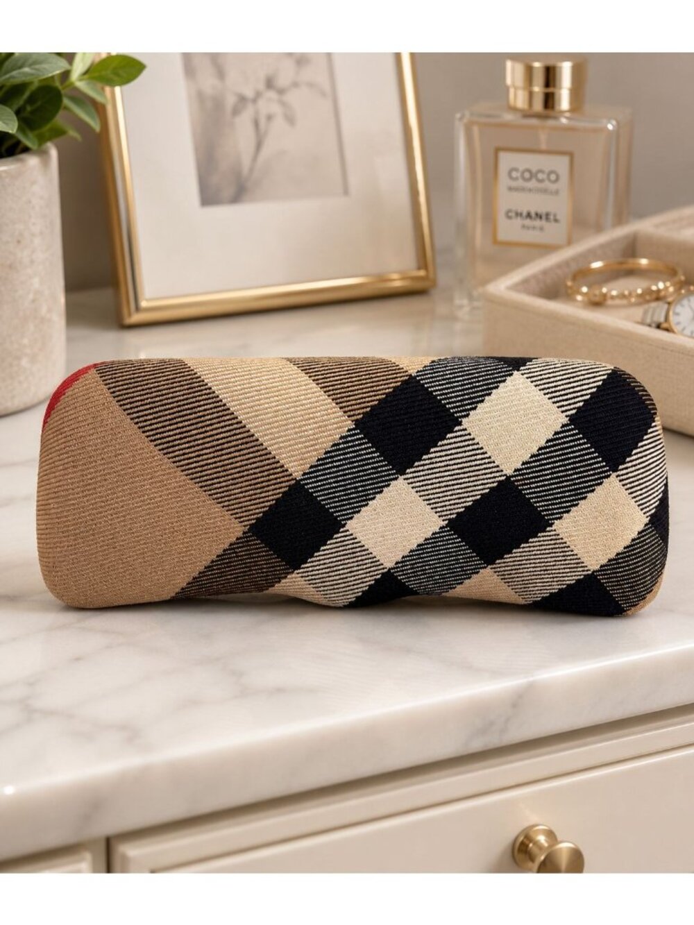 Burberry Nova Check Hard Side Clamshell Eyeglass Case